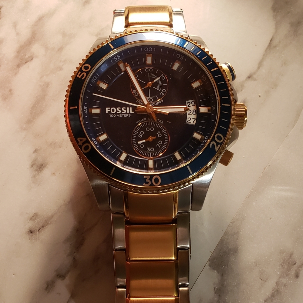 Men's Fossil watch - Picture 2 of 5